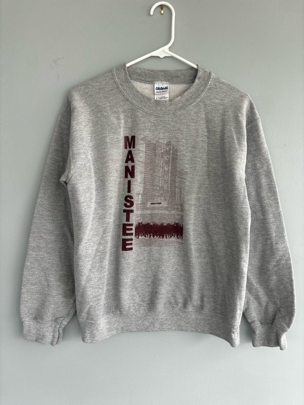 Gildan Unisex Gray 'Manistee Vogue Theatre' Crewneck Sweater